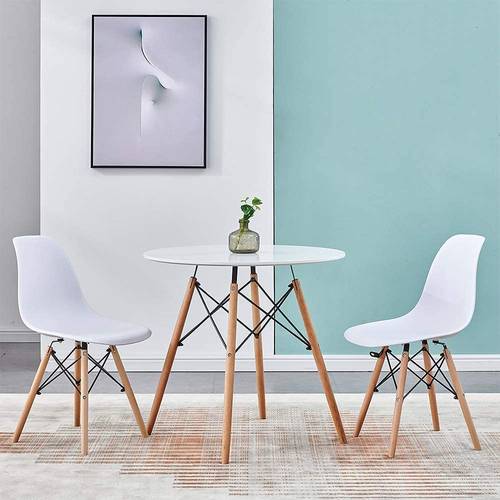 طقم طاولة طعام من 3 قطع :طاوله دائريه 80x80x70 سم، مع كراسى من البلاستيك بارجل خشبية بتصميم عصري- متعددة الألوان.