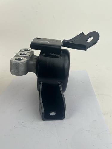 Engine mounting LH