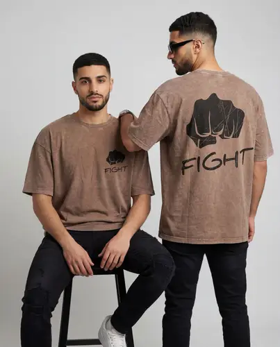 تيشيرت رجالي ستريت وير قطن مغسول بتصميم جريء – FIGHT | مريح للاستخدام اليومي
