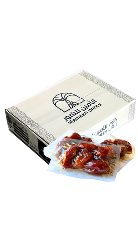 تمر شرائط مربع . الوزن : 4 كيلو