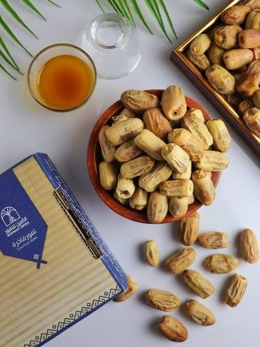 تمر لبانة فاخره . الوزن : 1كيلو 