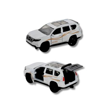 Die Cast Metal Sports Toy Car  Racing Car Model for Kids 3 Battery Operated   White