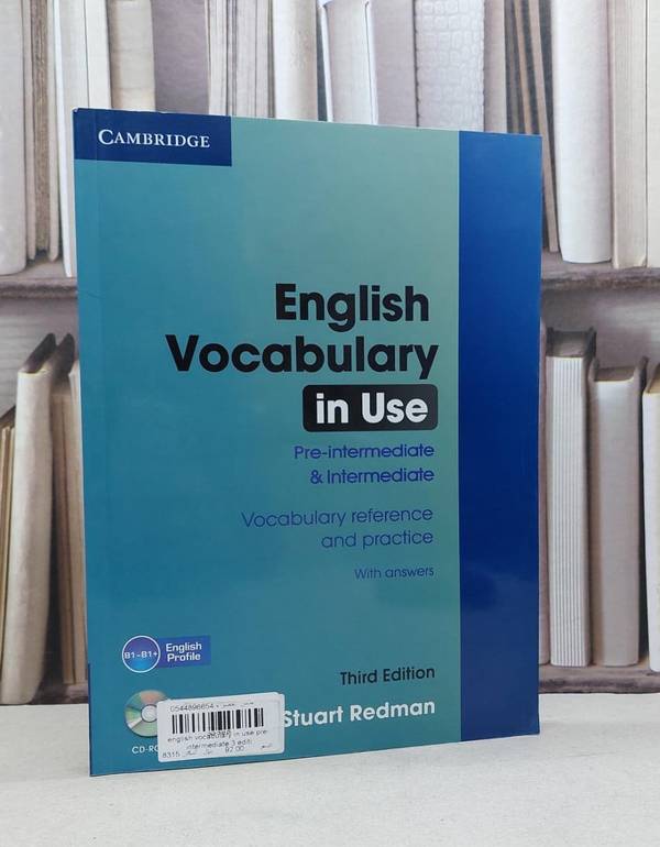 english vocabulary in use pre-intermediate 3 editi / stuart redman