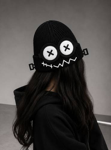 قبعة Monster أسود