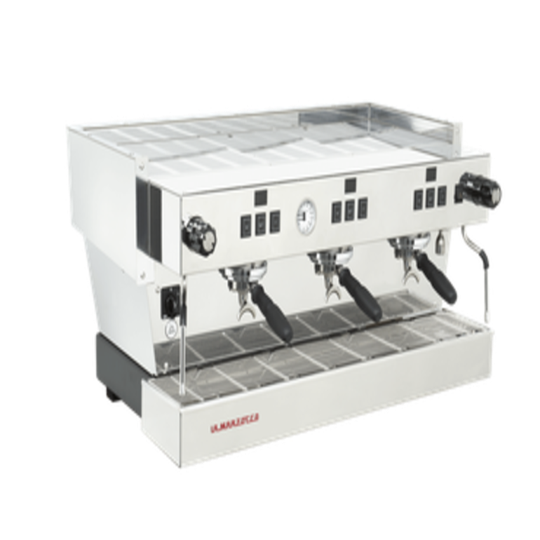 LaMarzocco Linea Classic S 3Group ماكينة لامارزوكو لينيا كلاسيك اس ثلاث مجموعات (حجز مسبق)