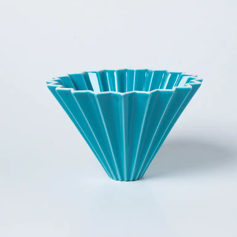 Origami Dripper S 01 with Wood Holder TURQUOISE قمع ترشيح اورقامي تيركواز مع قاعدة خشبية