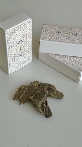 العود الأزرق كنق