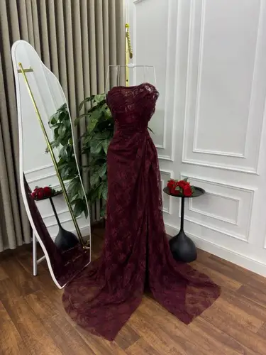 فستان المهاء خمري - (XXXL) الصدر:١٠٢سم , الخصر:٩١سم