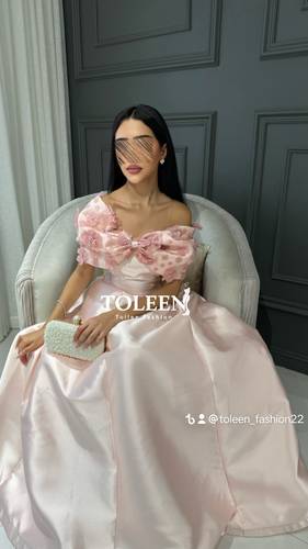 فستان سهرة طويل وردي فاتح كلوش بتصميم اوف شولدر | فستان يارا - (XXL) الصدر:٩٧سم , الخصر:٨٦سم