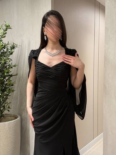 فستان سهره اسود 🖤 - (XXXL) الصدر:١٠٢سم , الخصر:٩١سم