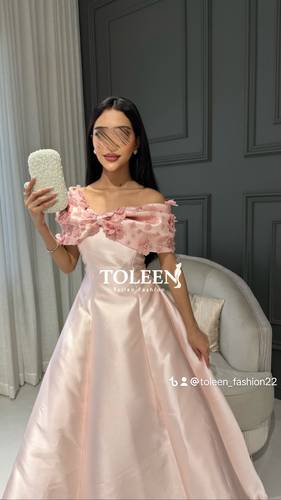 فستان سهرة طويل وردي فاتح كلوش بتصميم اوف شولدر | فستان يارا - (XXL) الصدر:٩٧سم , الخصر:٨٦سم