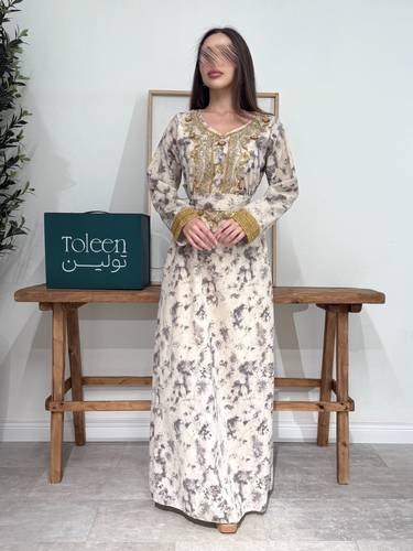 جلابيه إماراتيه مشجر - (XXXL) الصدر:١٠٢سم , الخصر:٩١سم