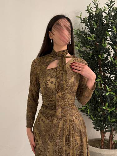فستان نيرمين - (XXXL) الصدر:١٠٢سم , الخصر:٩١سم