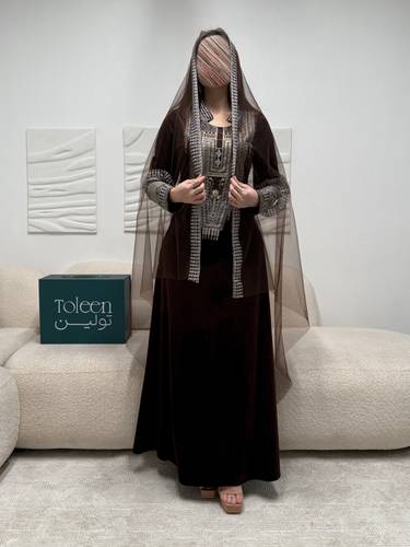 جلابيه مخمل بشال - (XXXL) الصدر:١٠٢سم , الخصر:٩١سم