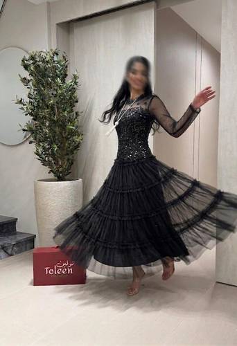 فستان هنادي كم طويل 🖤 - (XXXL) الصدر:١٠٢سم , الخصر:٩١سم