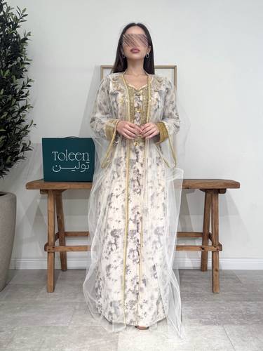 جلابيه إماراتيه مشجر - (XXXL) الصدر:١٠٢سم , الخصر:٩١سم