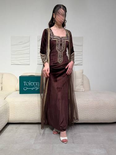 جلابيه عسيريه مخمل قطعتين - (XXXL) الصدر:١٠٢سم , الخصر:٩١سم