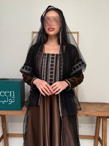 جلابيه  ثراثيه  / بني - (XXXL) الصدر:١٠٢سم , الخصر:٩١سم