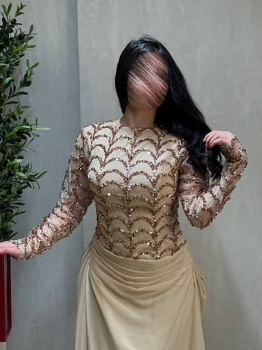 فستان سيلا / بيج - (XXXL) الصدر:١٠٢سم , الخصر:٩١سم