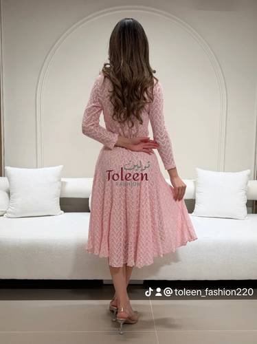 فستان ميسان/ بنك - ‏(XL) الصدر:٩١سم , الخصر:٨١سم