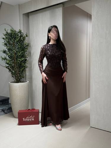 فستان ريتال / موكا - (XXXL) الصدر:١٠٢سم , الخصر:٩١سم