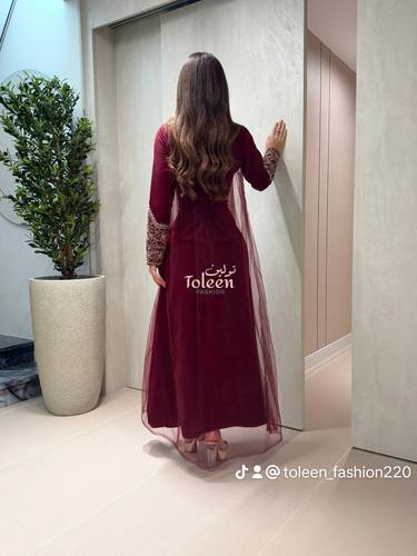 جلابيه  اماراتيه قطعتين/ عنابي - (XXXL) الصدر:١٠٢سم , الخصر:٩١سم