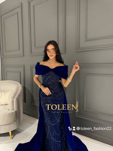 فستان سهرة طويل اوف شولدر طويل ترتر لامع مع ذيل خلفي طويل | فستان مزون لونين - اسود  - ‏(XS) الصدر:٧١سم , الخصر:٦٢سم