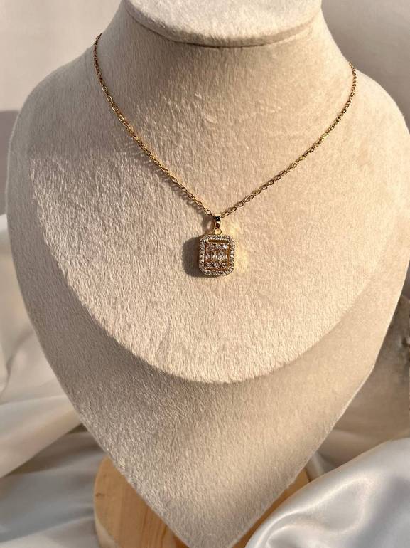 Gold square necklace