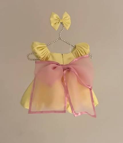 فراشة فلف أصفر Pink Butterfly