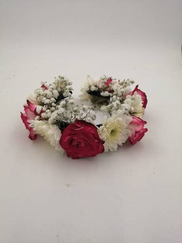 طوق ورد طبيعي استبرق 