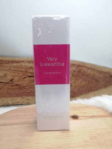 عطر نسائي قيفنشي 75مل