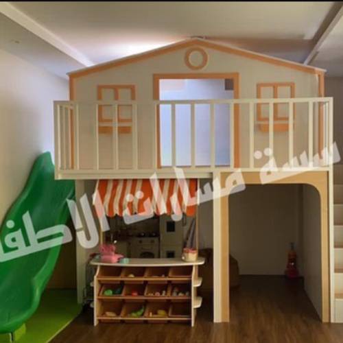 الأكواخ الخشبية الداخلية
