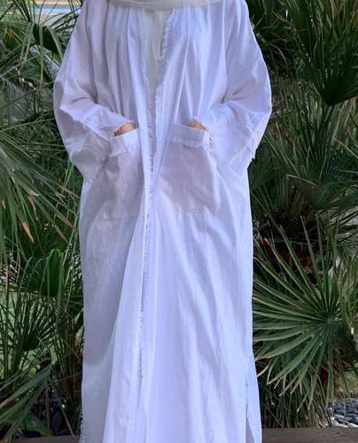  عباية لينن ابيض مع طرحة قماش ليزر 