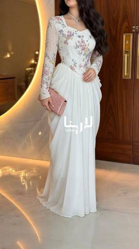 فستان سهرة  بالورود بتصميم أنثوي فاخر - 3XL