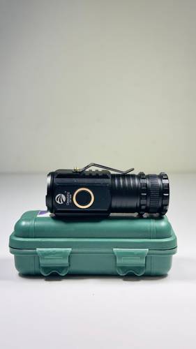 كشاف DK-658