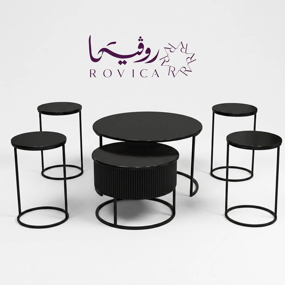طقم طاولات أسود بخلفية بيضاء