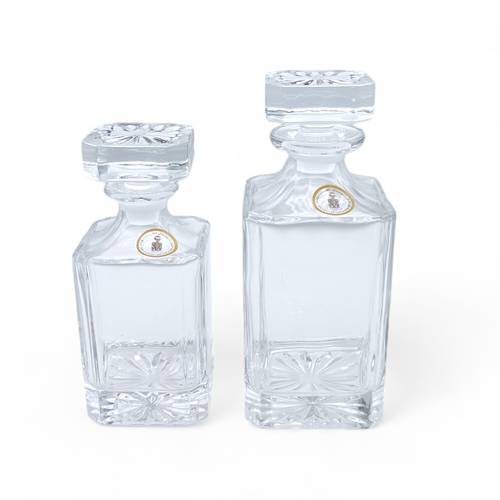 زجاج عطور شفاف