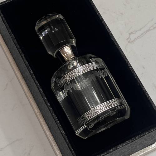 كرستالة K743 فضي 