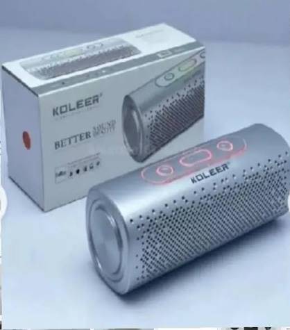 سماعة Koleer S819: سبيكر بلوتوث محمول، صوت قوي (Bass)، إضاءة LED، يدعم (USB/SD/AUX/FM)، وبطارية تدوم حتى 5 ساعات.