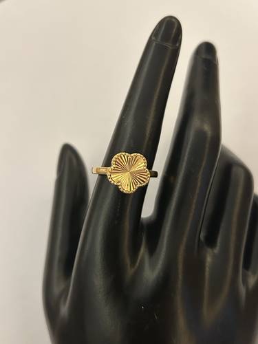 Italian ring 
