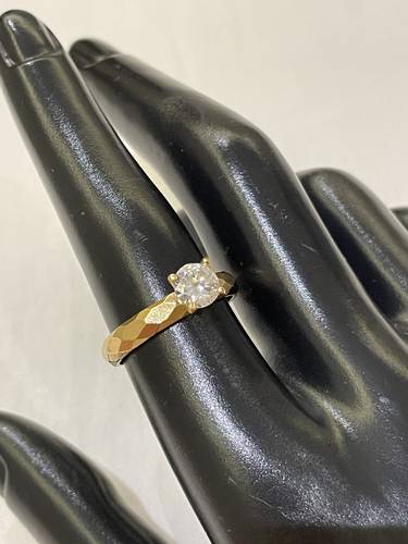 Solitaire ring