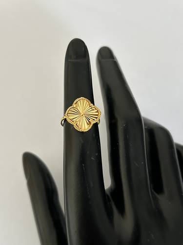 Italian ring 