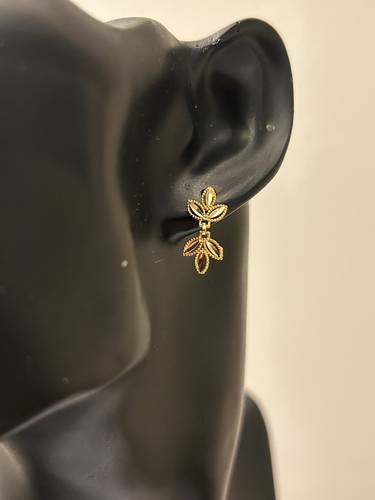 Earring 