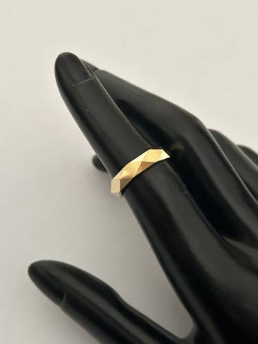 Italian ring 