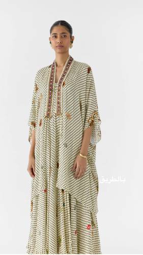 قطعتين باقي لون اسود xxl   و xl