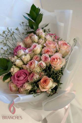 017 - Laura Bouquet
