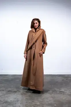 Cloaked Elegance - XL - Camel Gold