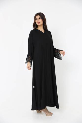 عباية سوداء 