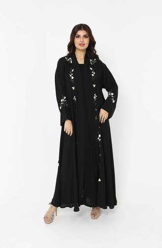 عباية سوداء 